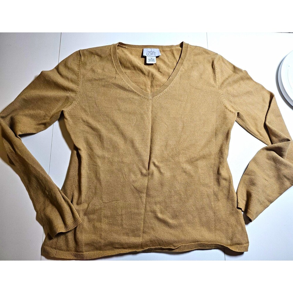 LOFT Women’s V-Neck Long Sleeve Knit Pullover Sweater Lightweight Tan S